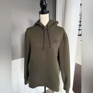 AE Men’s Medium Hoodie